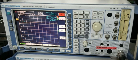 FSQ26 频谱和信号分析仪
